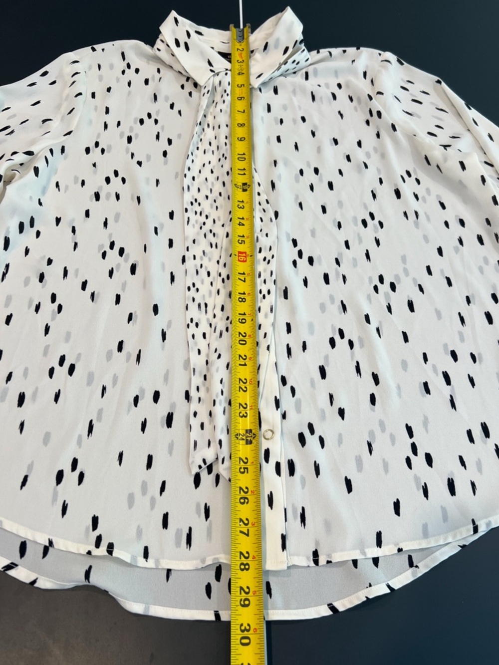 Worthington Cream and Black Spot Tie Neck Long Sleeve Button Up Blouse Womens XL - Picture 13 of 13